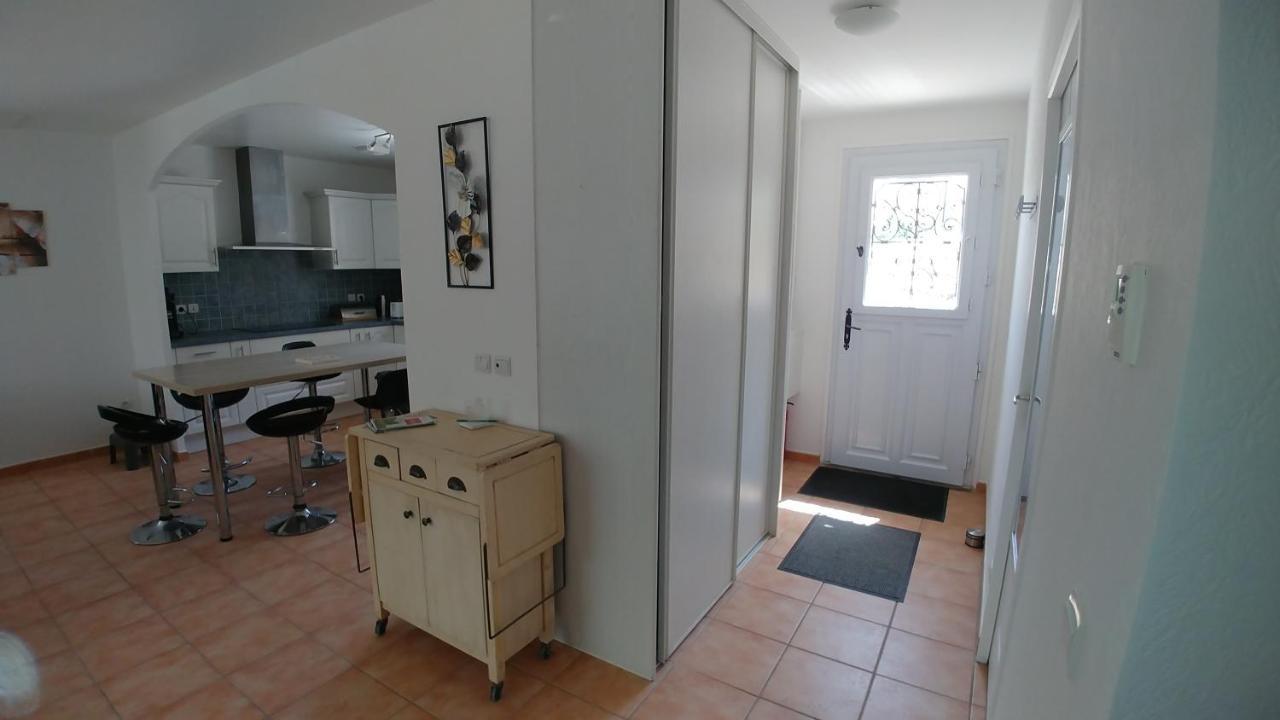 Charmante Maison Climatisee Avec Piscine Draguignan Exterior foto